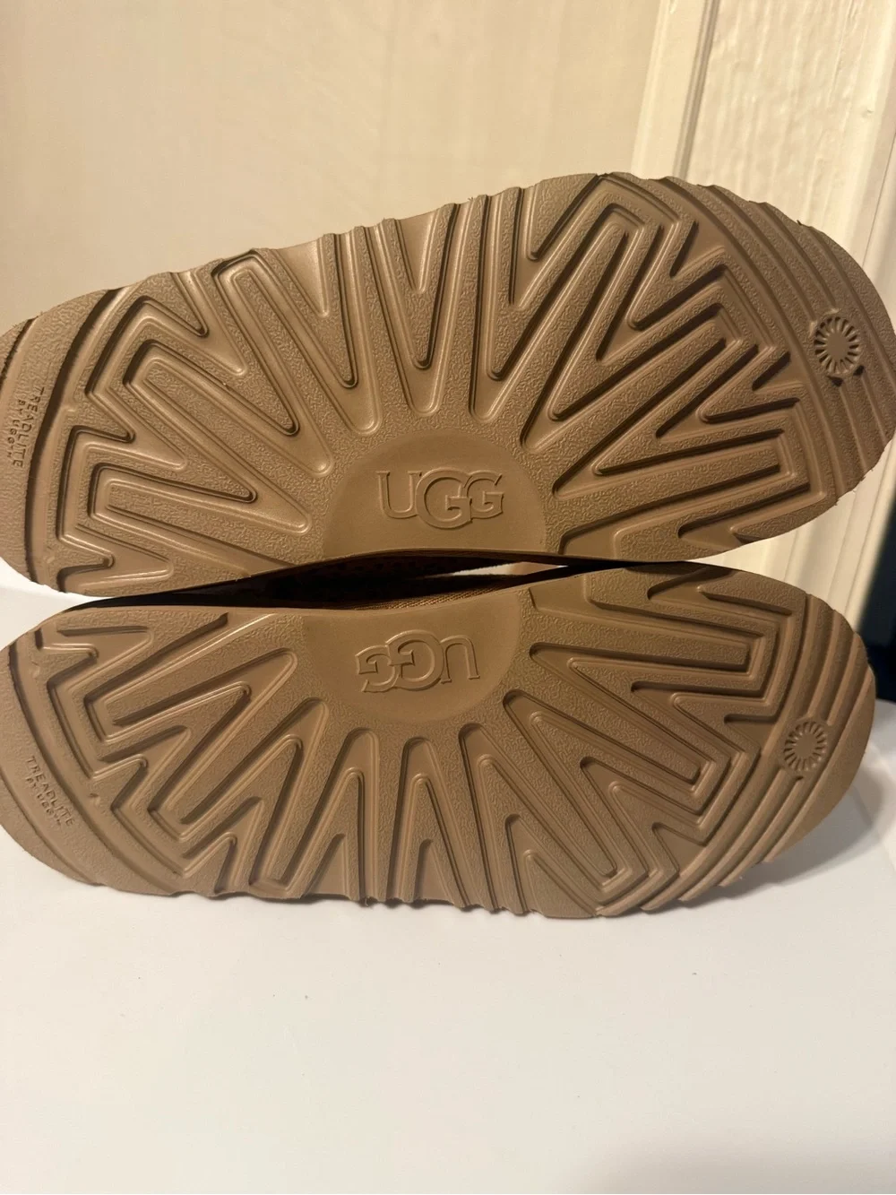 UGG Kids Tan Holographic Dot Mid Boots